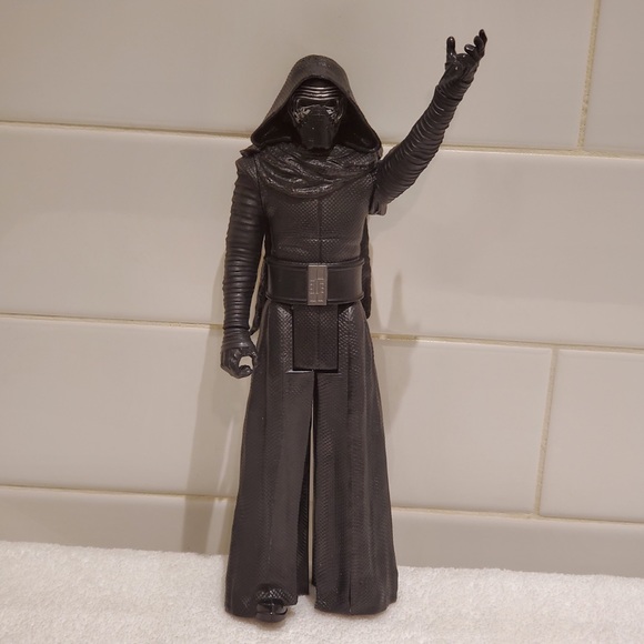 HASBRO Kylo Ren, Rise of Skywaker Action Figure - Picture 1 of 6